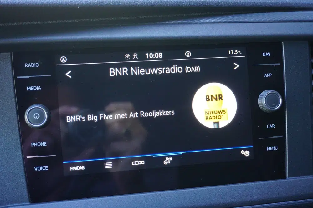 Volkswagen Transporter 150pk Automaat L2H1 Navigatie Camera uit 2023, foto 11