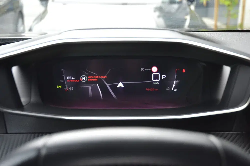 Peugeot 2008 1.2 PureTech 130 Allure Camera uit 2023, foto 15