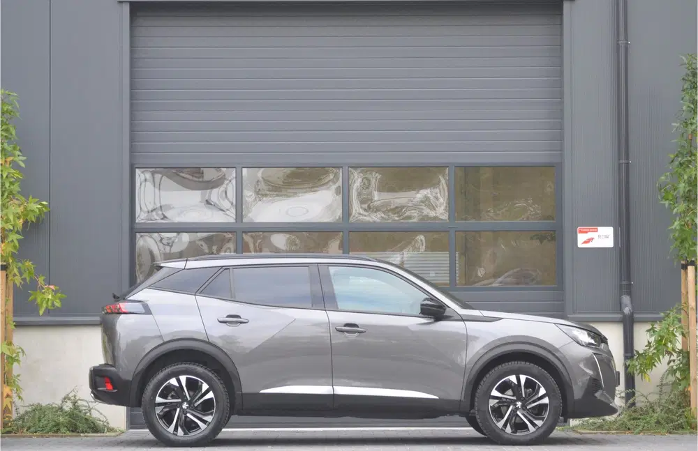 Peugeot 2008 1.2 PureTech 130 Allure Camera uit 2023, foto 9