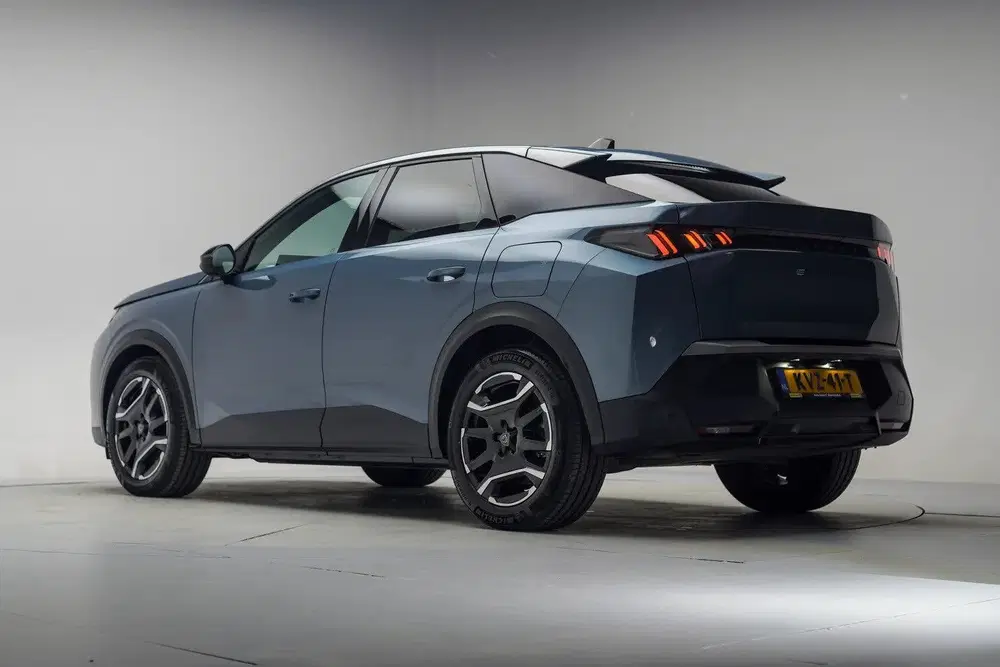 Peugeot 3008 Allure 73 kWh [ Navi Apple uit 2025, foto 3