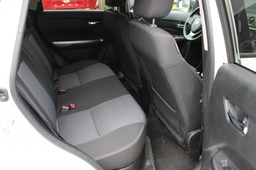 Suzuki Vitara 1.5 Hybrid Select Automaat uit 2025, foto 10