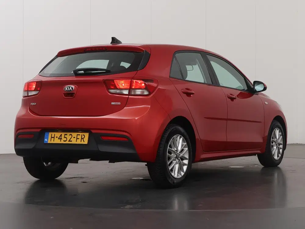Kia Rio 1.0 TGDI DynamicLine uit 2020, foto 2