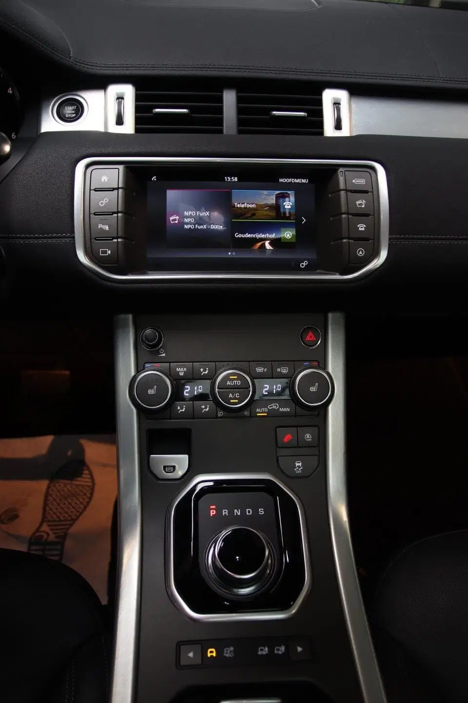 Land Rover Range Rover Evoque 2.0 TD4 AWD HSE R-Dynamic PANO uit 2019, foto 13