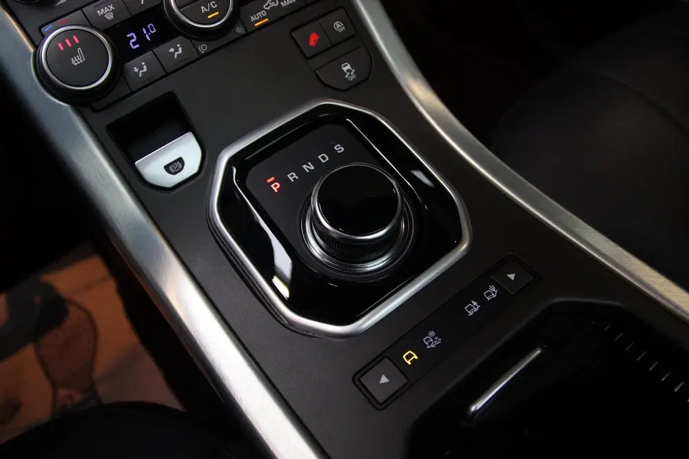 Land Rover Range Rover Evoque 2.0 TD4 AWD HSE R-Dynamic PANO uit 2019, foto 14