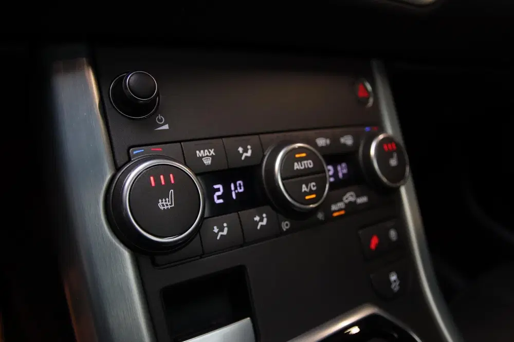 Land Rover Range Rover Evoque 2.0 TD4 AWD HSE R-Dynamic PANO uit 2019, foto 15