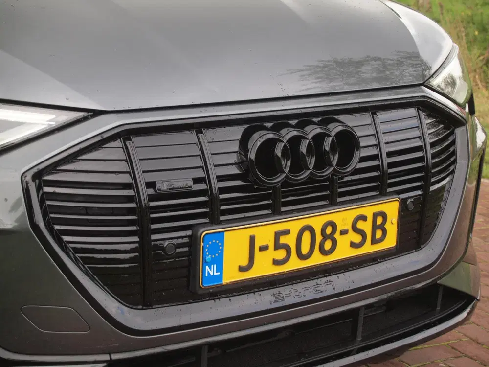 Audi e-tron 55 quattro S edition 95 kWh uit 2020, foto 13