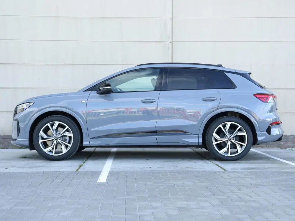 Audi Q4 e-tron S edition 82 kWh 286 PK uit 2026, foto 11
