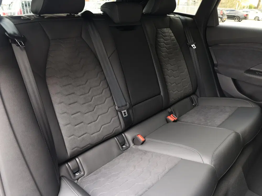 Audi A6 S edition 83 kWh 286 PK Avant uit 2026, foto 9