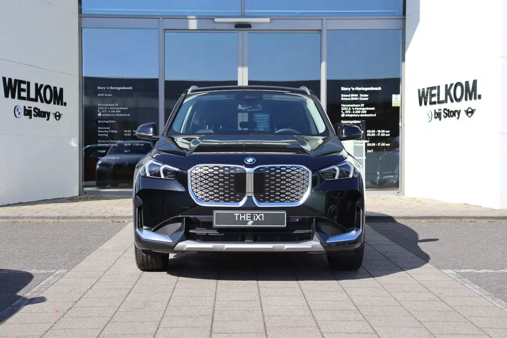 BMW iX1 eDrive20 Pure Edition uit 2026, foto 2