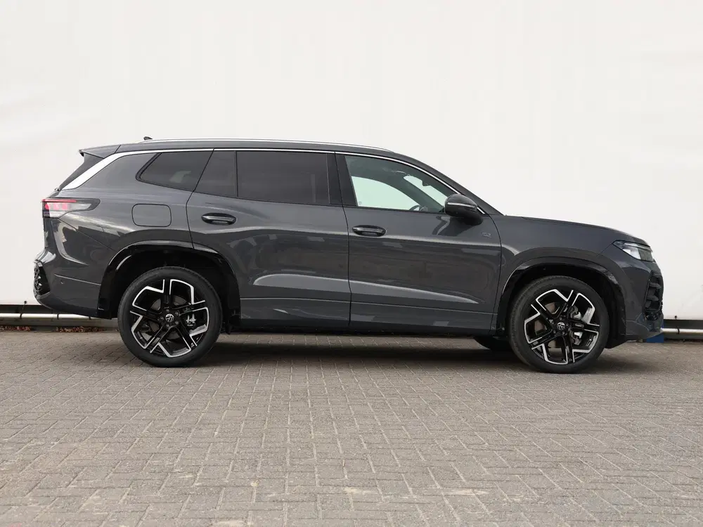 Volkswagen Tayron R-Line Edition 1.5 eHybrid 204 PK uit 2026, foto 2