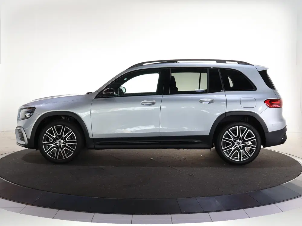 Mercedes-Benz GLB 180 Business Solution AMG uit 2026, foto 5