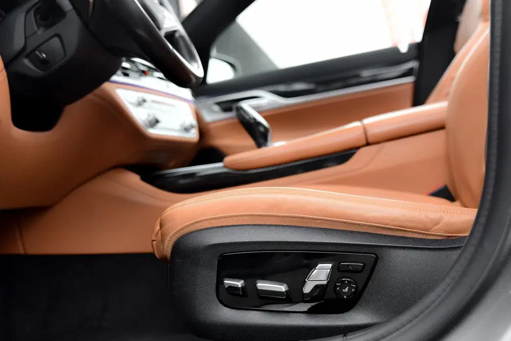 BMW 7-serie 730d M-Sport. Pano uit 2019, foto 14
