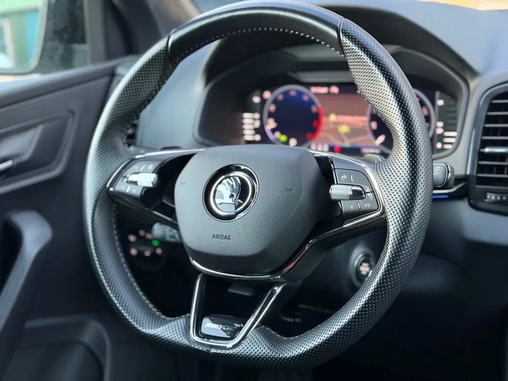 Skoda Karoq 1.5 TSI ACT Sportline uit 2022, foto 14