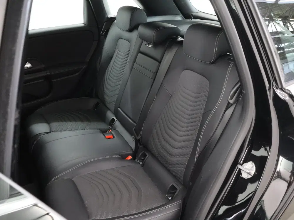 Mercedes-Benz B-Klasse 180 Advantage uit 2020, foto 11