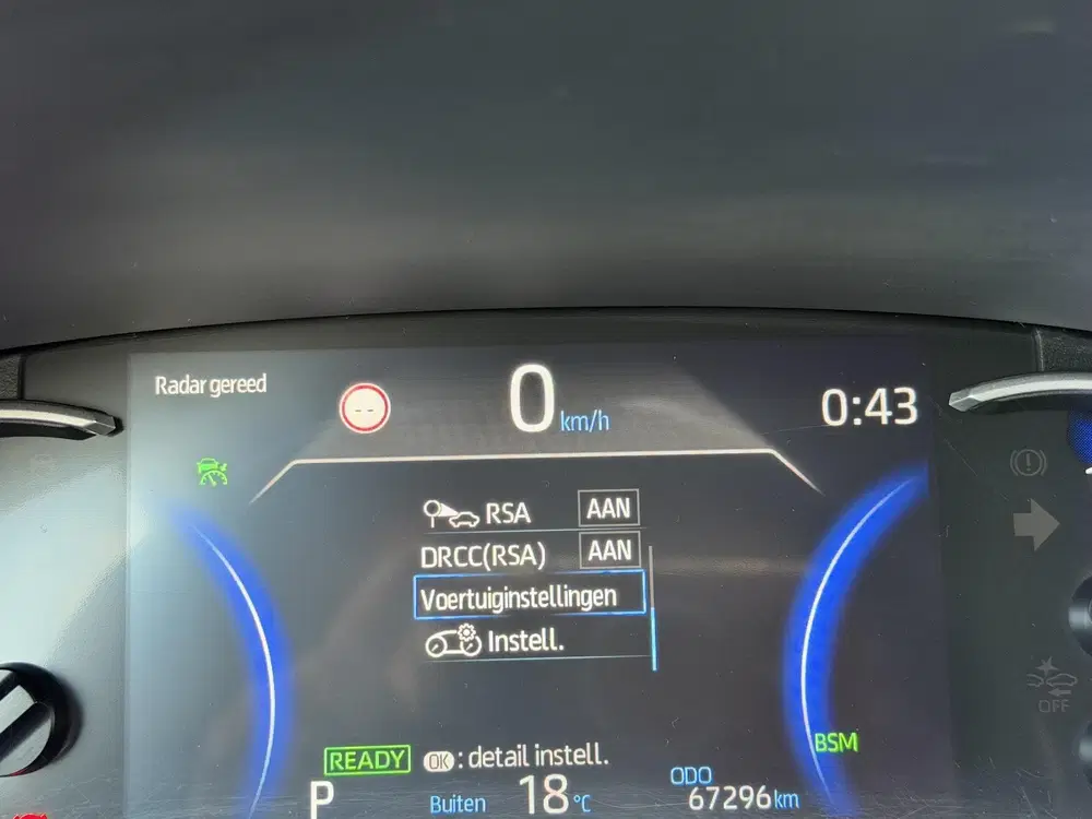 Toyota RAV 4 2.5 Hybrid First Edition APPLE CARPL uit 2019, foto 12