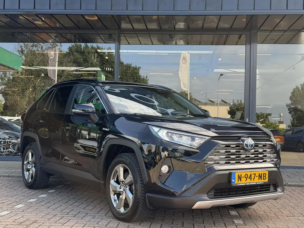 Toyota RAV 4 2.5 Hybrid First Edition APPLE CARPL uit 2019, foto 4