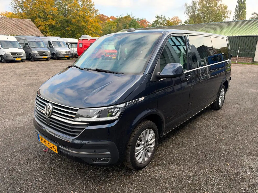 Volkswagen Transporter Bulli 2.0 TDI 150pk L2H1 Dubbel Cabin uit 2021