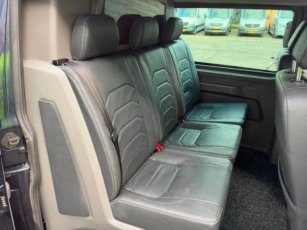 Volkswagen Transporter Bulli 2.0 TDI 150pk L2H1 Dubbel Cabin uit 2021, foto 8