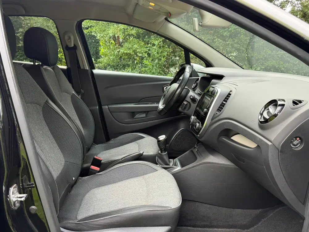 Renault Captur 0.9 TCe Bose uit 2019, foto 10