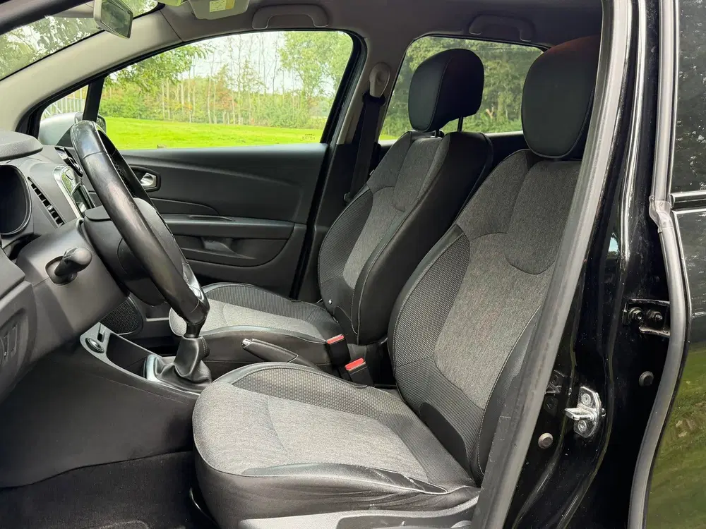 Renault Captur 0.9 TCe Bose uit 2019, foto 15