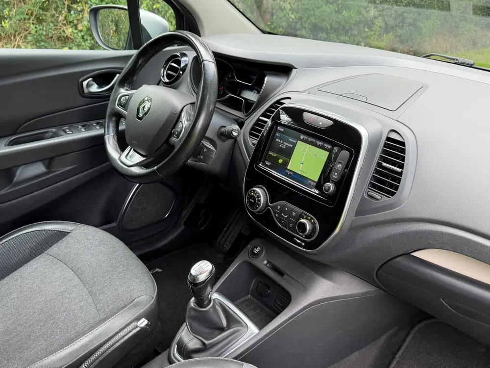 Renault Captur 0.9 TCe Bose uit 2019, foto 3