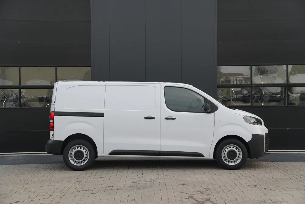 Toyota Proace Comfort Standard Range Long L2 uit 2026, foto 4