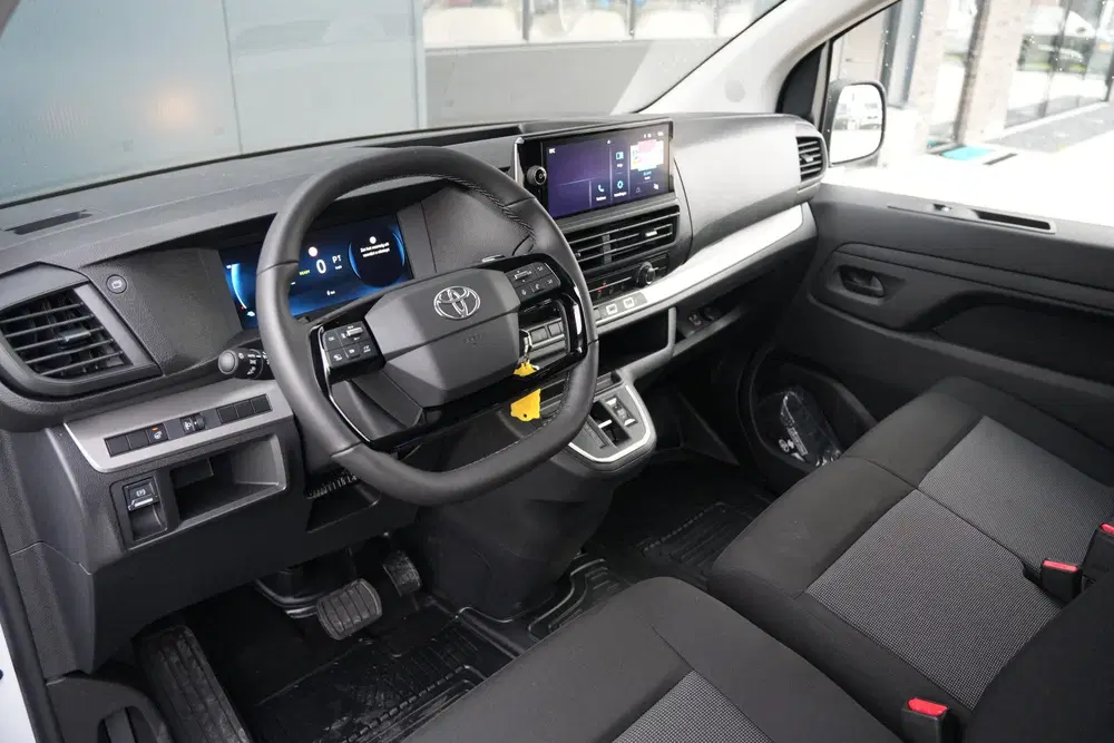 Toyota Proace Comfort Standard Range Long L2 uit 2026, foto 12