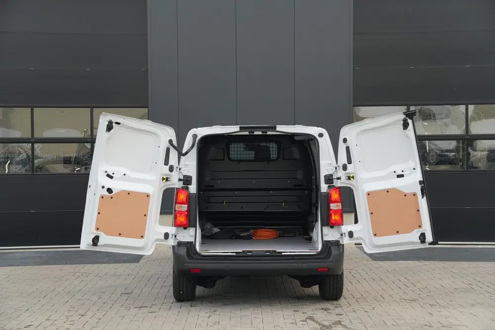 Toyota Proace Comfort Standard Range Long L2 uit 2026, foto 7