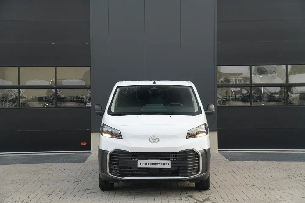 Toyota Proace Comfort Standard Range Long L2 uit 2026, foto 2