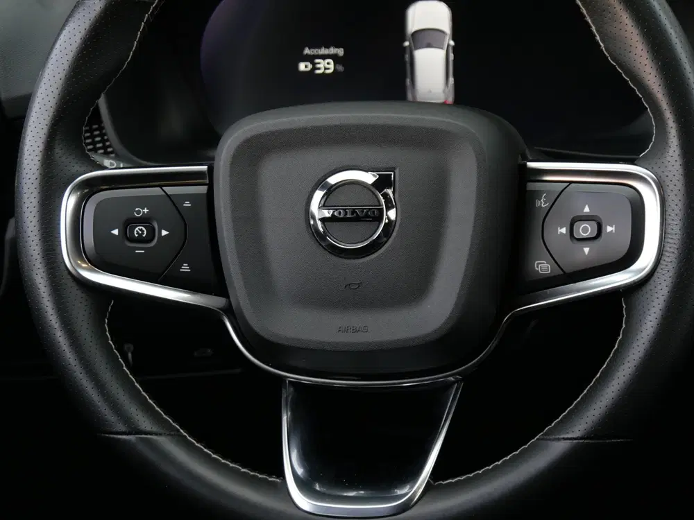 Volvo XC40 RECHARGE P8 AWD R-DESIGN uit 2021, foto 8