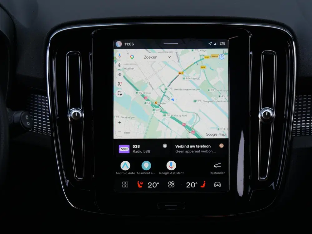 Volvo XC40 RECHARGE P8 AWD R-DESIGN uit 2021, foto 9