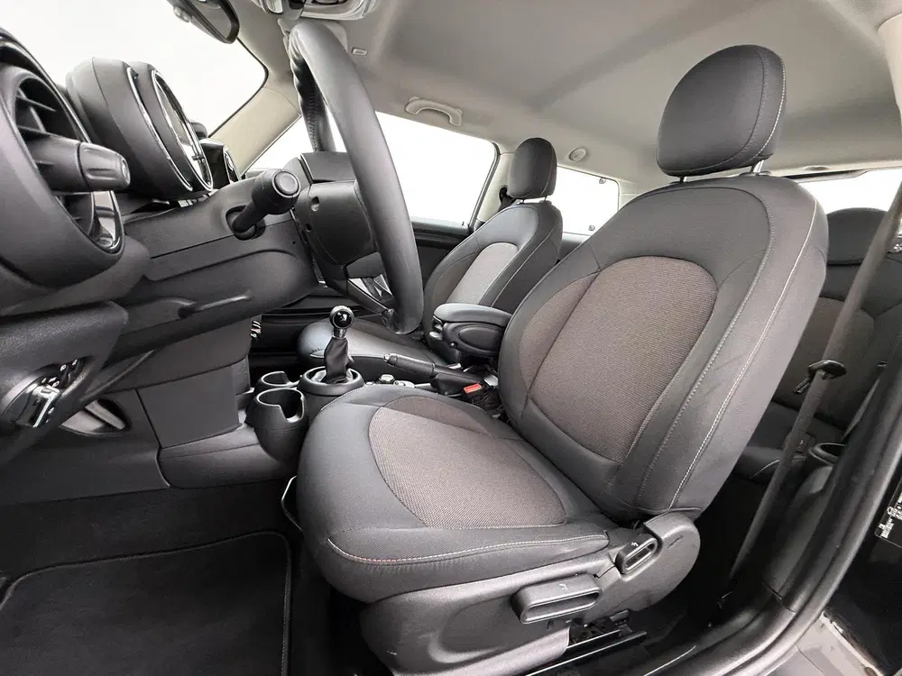 Mini Cooper 1.5 Cooper Navigatie uit 2019, foto 7