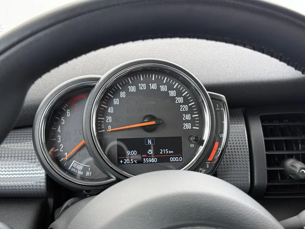 Mini Cooper 1.5 Cooper Navigatie uit 2019, foto 9