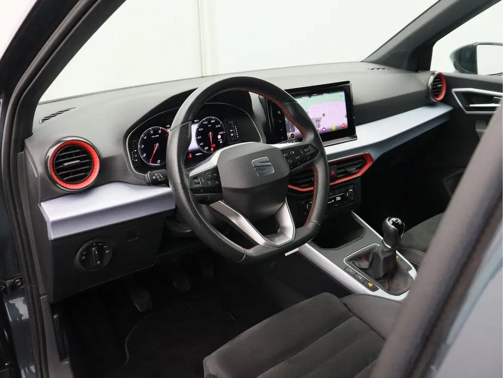 SEAT Arona 1.0 TSI FR Business Intense uit 2021, foto 5