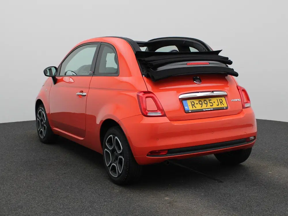 Fiat 500C 1.0 Hybrid Club uit 2022, foto 2