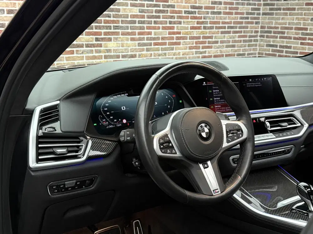 BMW X5 xDrive45e M FACELIFT-pack SKY M-seats Carb uit 2020, foto 3