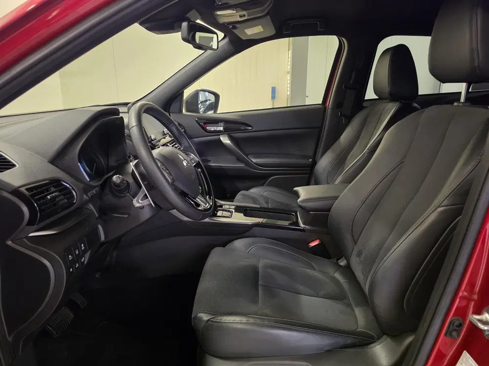 Mitsubishi Eclipse Cross 2.4 PHEV Black Edition uit 2023, foto 12