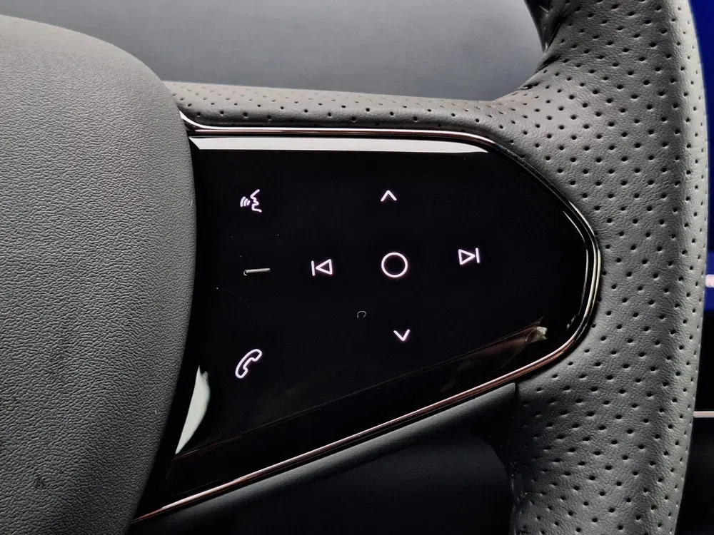 Voyah Courage Business Edition 80 kWh uit 2026, foto 15