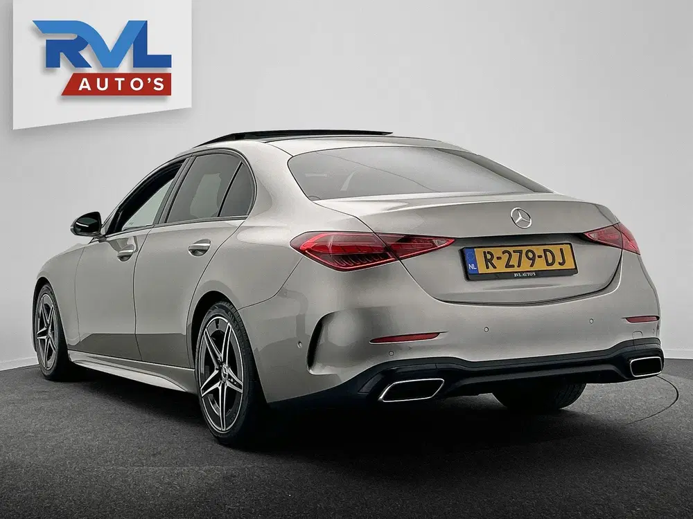 Mercedes-Benz C-Klasse 180 AMG Line uit 2022, foto 3