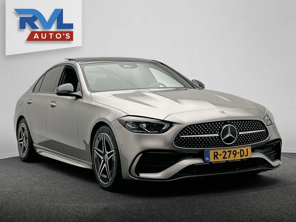 Mercedes-Benz C-Klasse 180 AMG Line uit 2022, foto 4