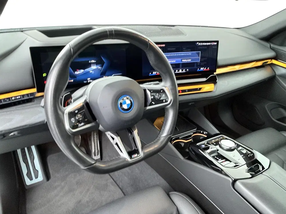 BMW i5 eDrive40 84 kWh M Sport Pro uit 2024, foto 2