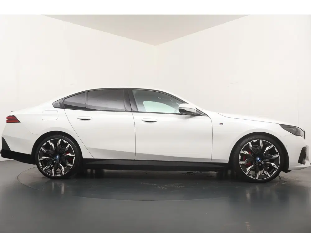 BMW i5 eDrive40 84 kWh M Sport Pro uit 2024, foto 8