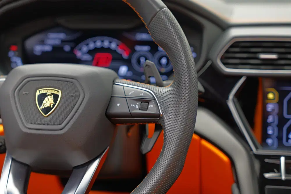 Lamborghini Urus 4.0 V8 Graphite Capsule uit 2022, foto 14