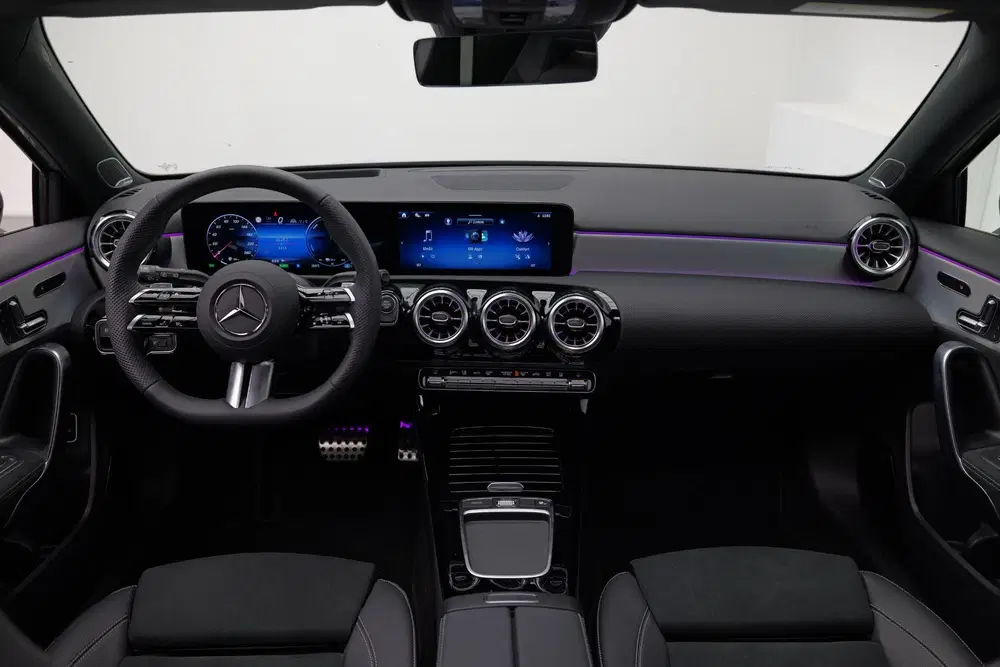 Mercedes-Benz A-Klasse A250e AMG Line uit 2025, foto 11