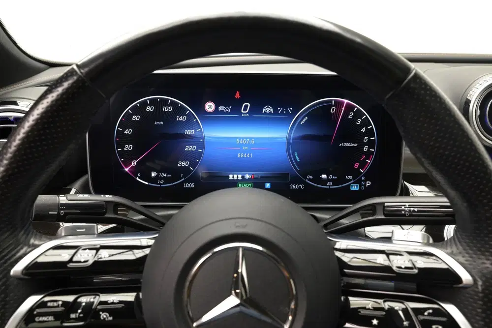 Mercedes-Benz C-Klasse C300e AMG Line uit 2023, foto 14