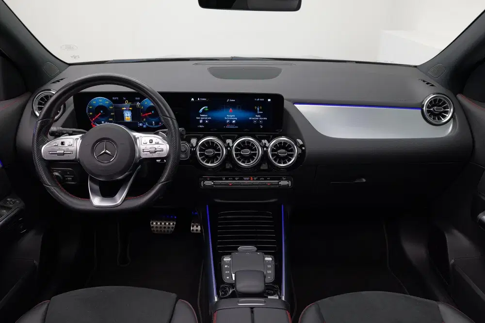 Mercedes-Benz GLA GLA250 4MATIC AMG Line uit 2022, foto 10