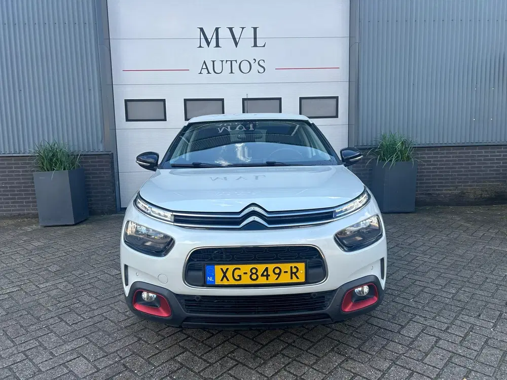 Citroën C4 Cactus Citroen C4 Cactus 1.2 PureTech Shine uit 2019, foto 2