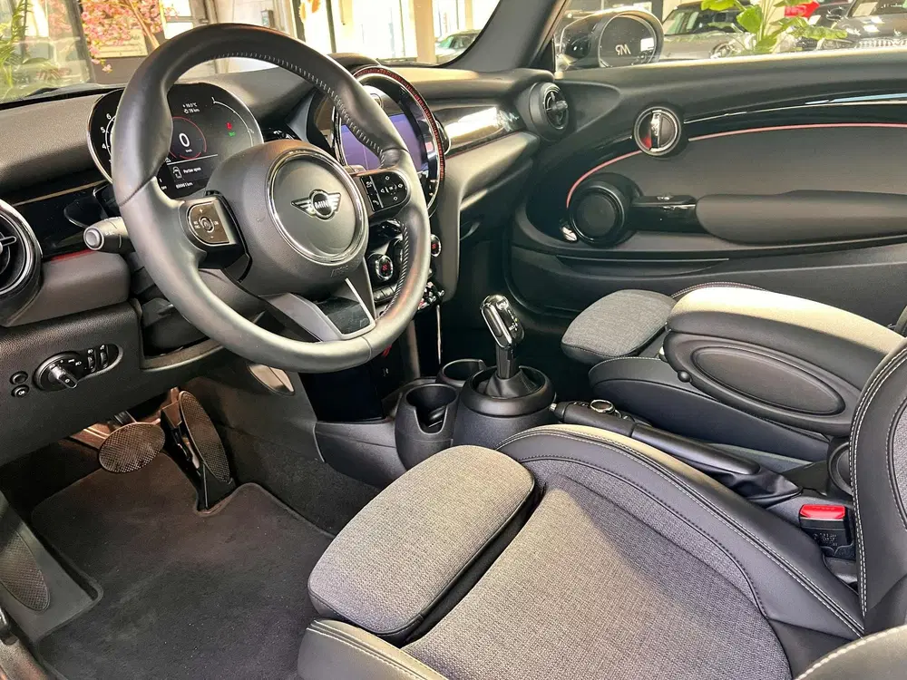 Mini Cooper 1.5 Cooper Camden Edition uit 2021, foto 6
