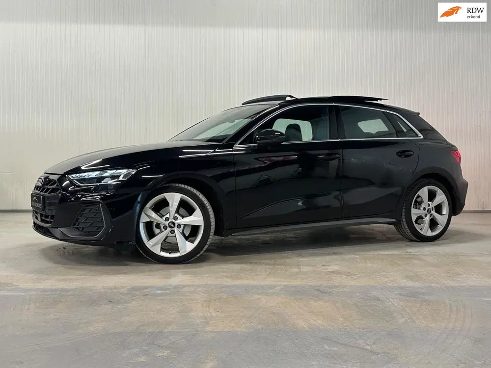 Audi A3 35 TFSI S edition uit 2024