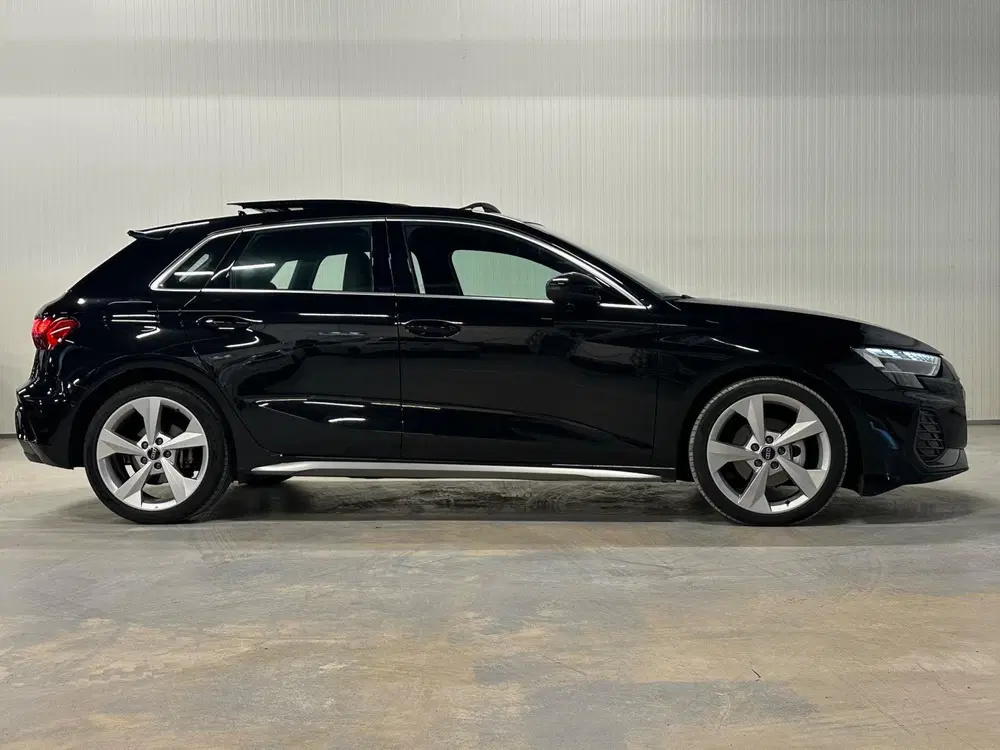 Audi A3 35 TFSI S edition uit 2024, foto 7